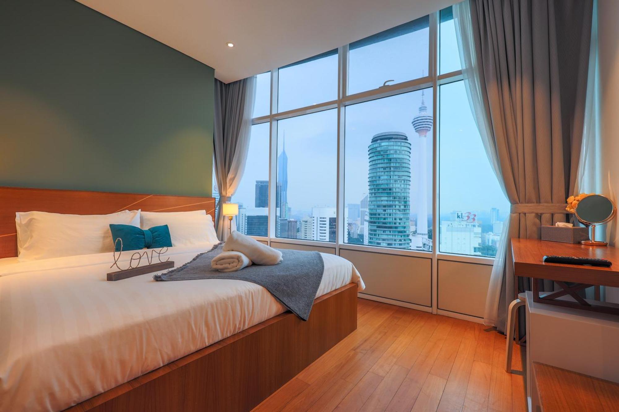 Calm Sojourn, Sky Suites Klcc Куала-Лумпур Экстерьер фото