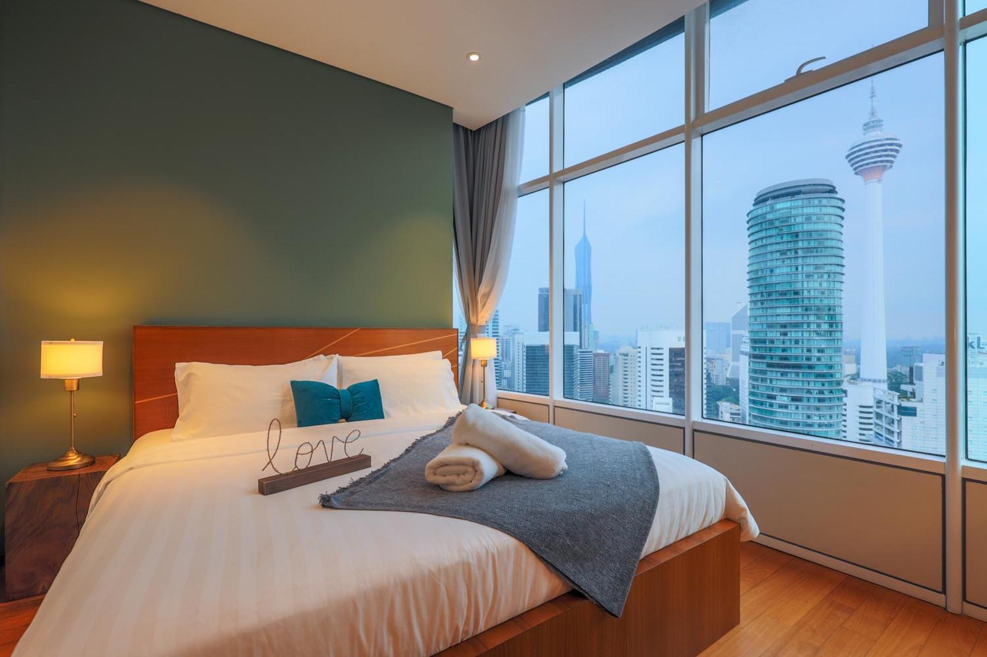 Calm Sojourn, Sky Suites Klcc Куала-Лумпур Экстерьер фото