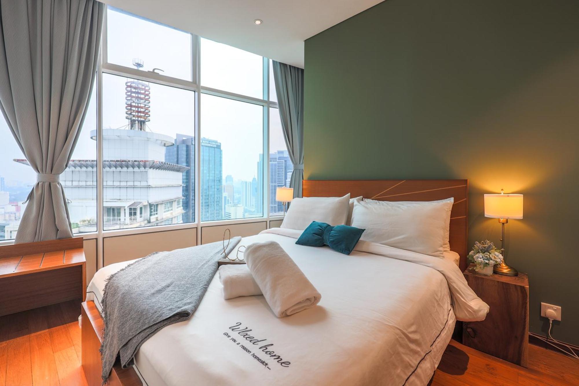 Calm Sojourn, Sky Suites Klcc Куала-Лумпур Экстерьер фото